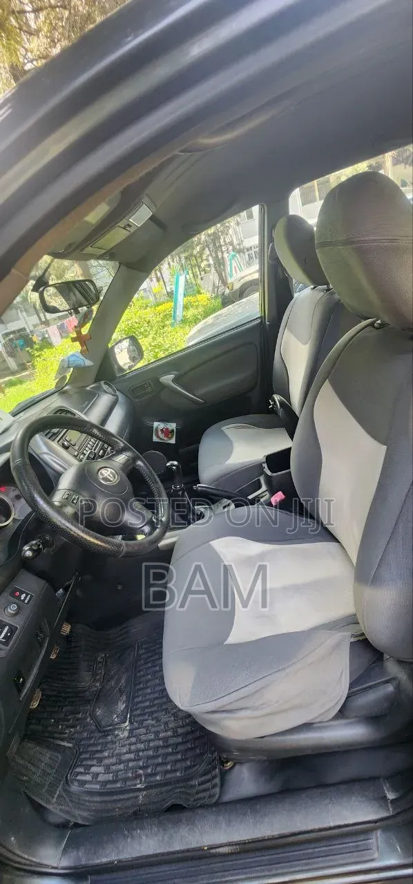 Toyota RAV4 2005 Black