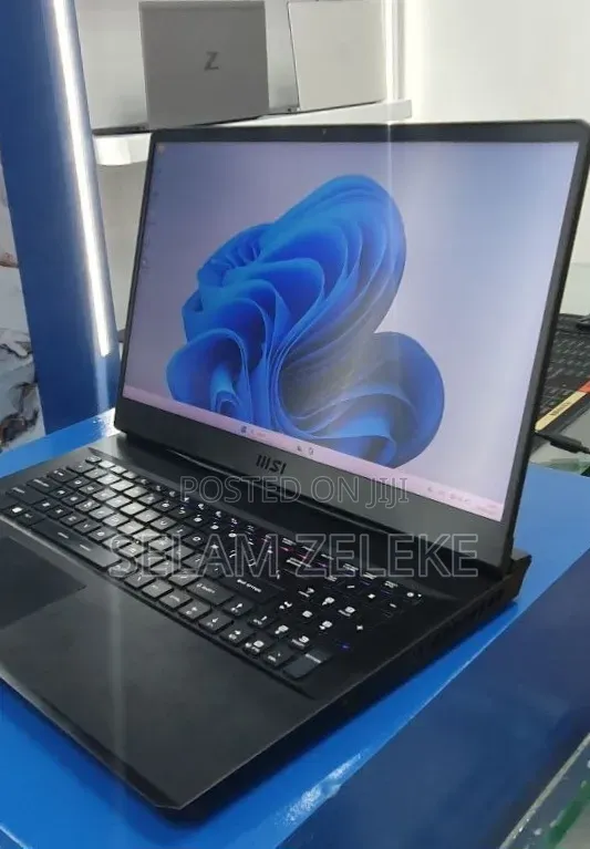 New Laptop MSI 16GB Intel Core i7 SSD 1T