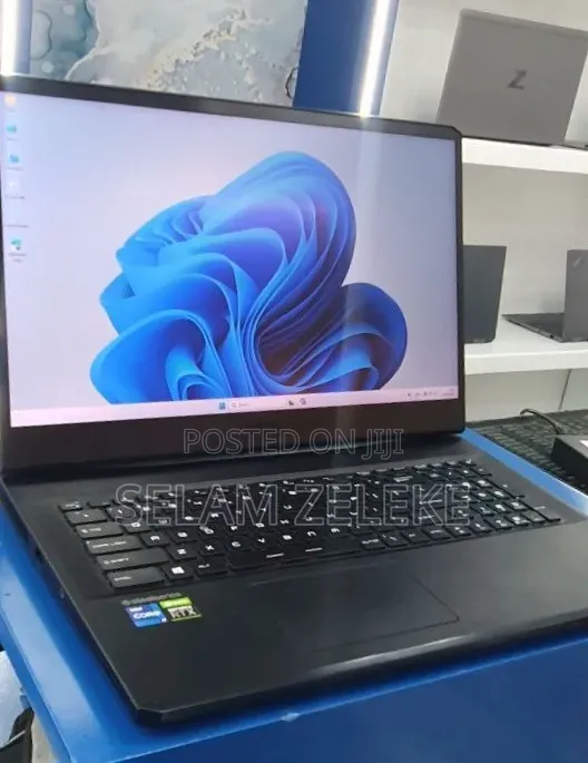 New Laptop MSI 16GB Intel Core i7 SSD 1T