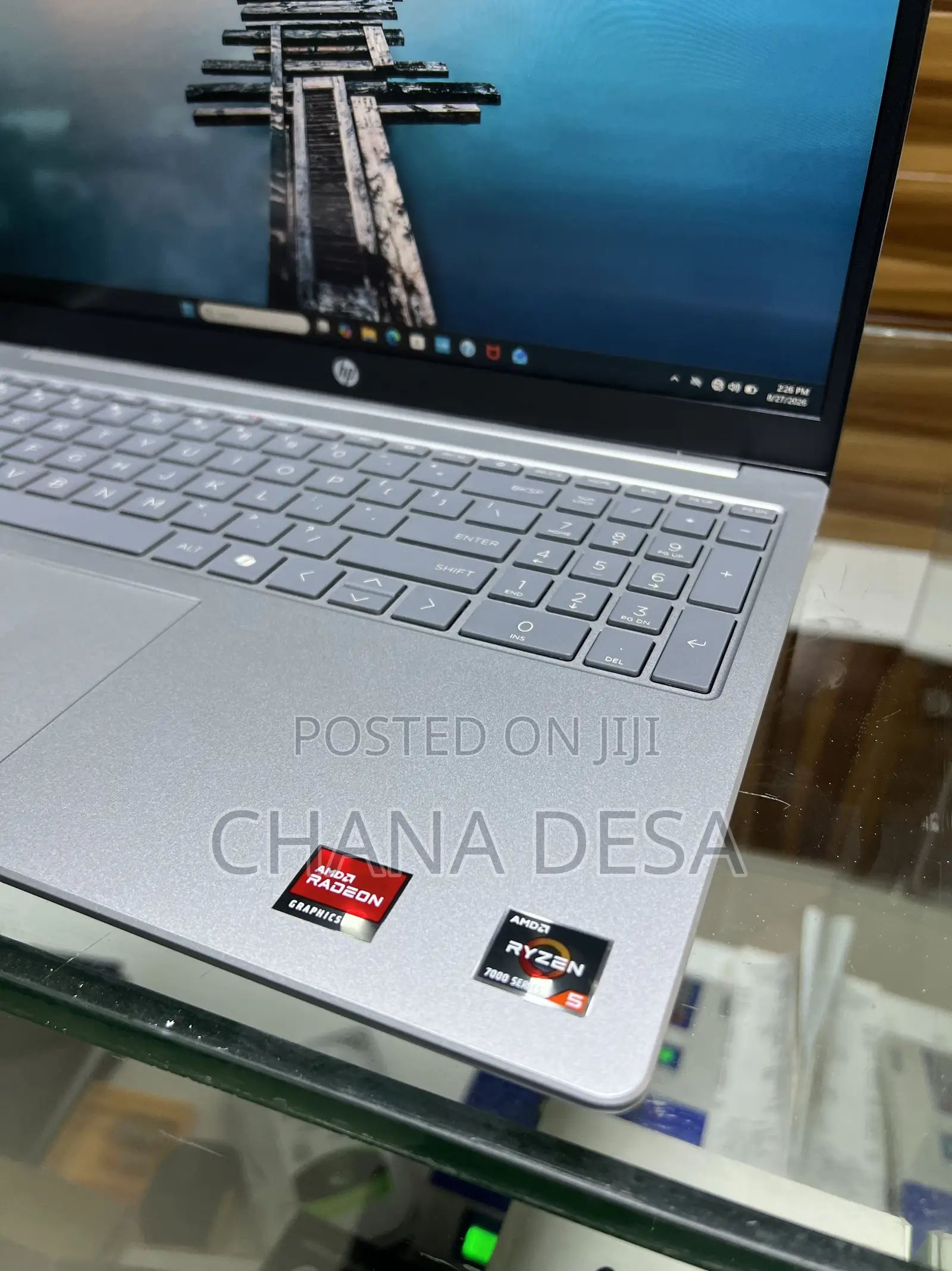 New Laptop HP 8GB AMD Ryzen 5 SSD 512GB