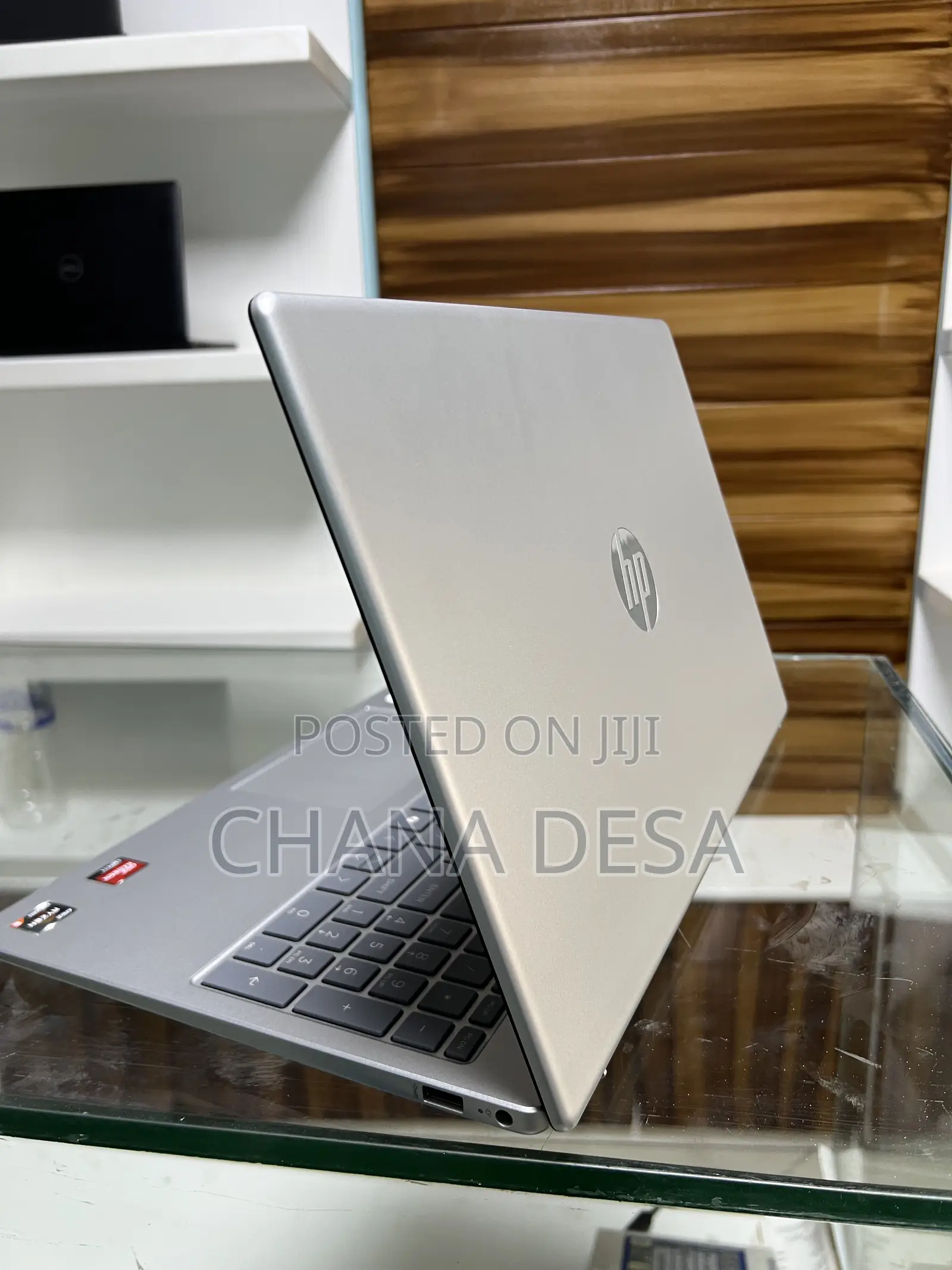 New Laptop HP 8GB AMD Ryzen 5 SSD 512GB