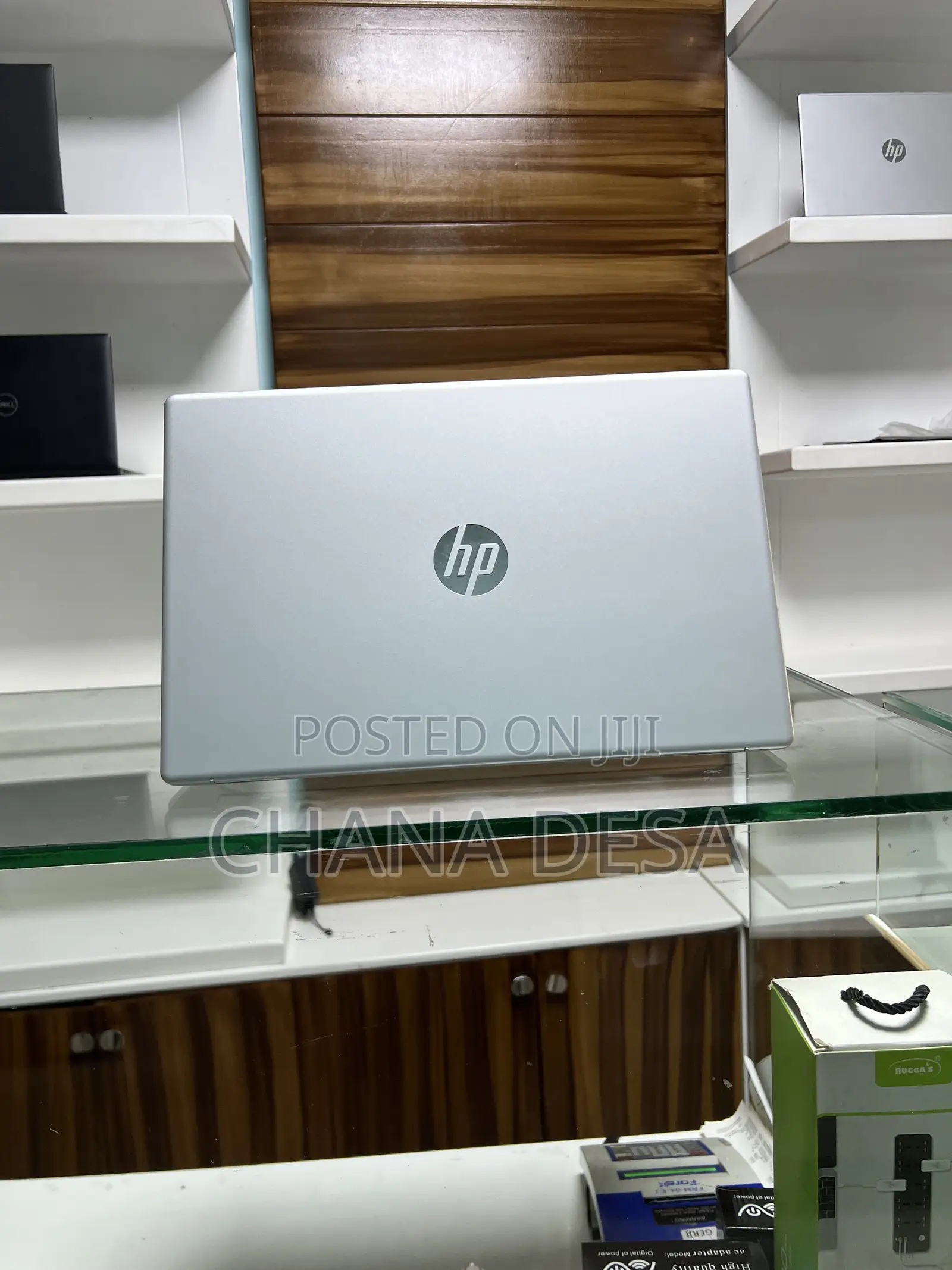 New Laptop HP 8GB AMD Ryzen 5 SSD 512GB