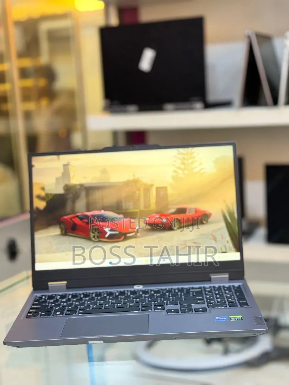 New Laptop Lenovo LOQ 15ARP9 16GB Intel Core i7 SSD 1T