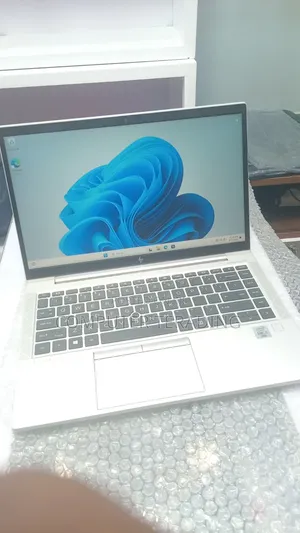 New Laptop HP EliteBook 840 16GB Intel Core i5 SSD 512GB