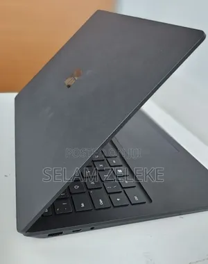 New Laptop Microsoft Surface Laptop 4 16GB Intel Core i7 SSD 512GB