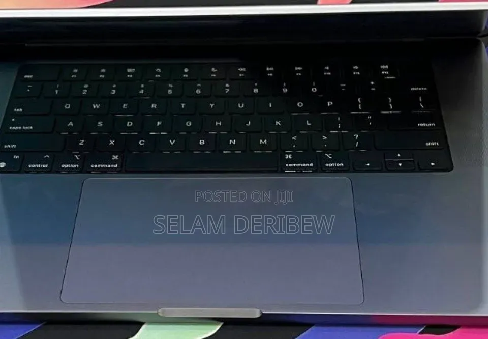 New Laptop Apple MacBook Pro 2021 M1 32GB Apple M1 SSD 512GB