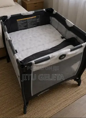 Graco Foldable Baby Bed