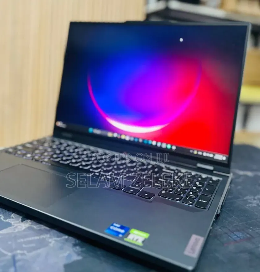 New Laptop Lenovo 16GB Intel Core i9 SSD 512GB
