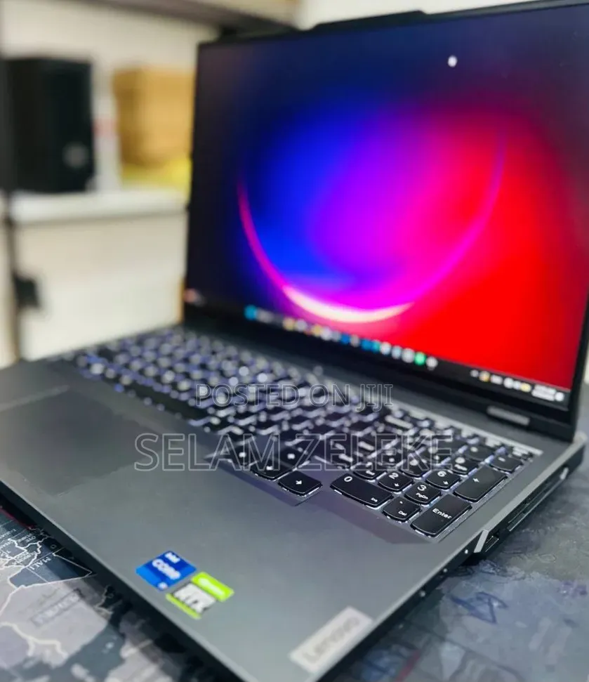 New Laptop Lenovo 16GB Intel Core i9 SSD 512GB
