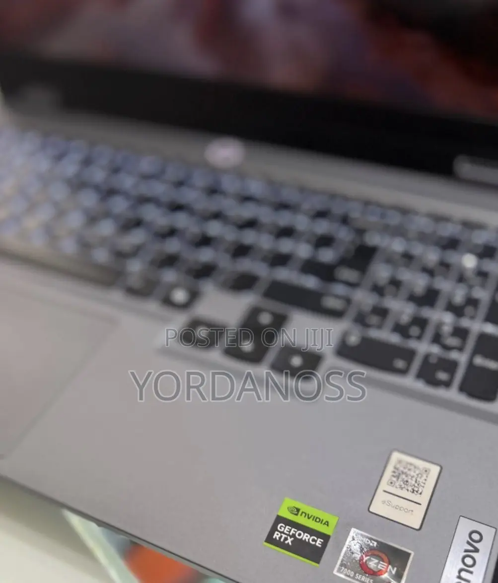 New Laptop Lenovo LOQ 15ARP9 16GB AMD Ryzen 7 SSD 512GB
