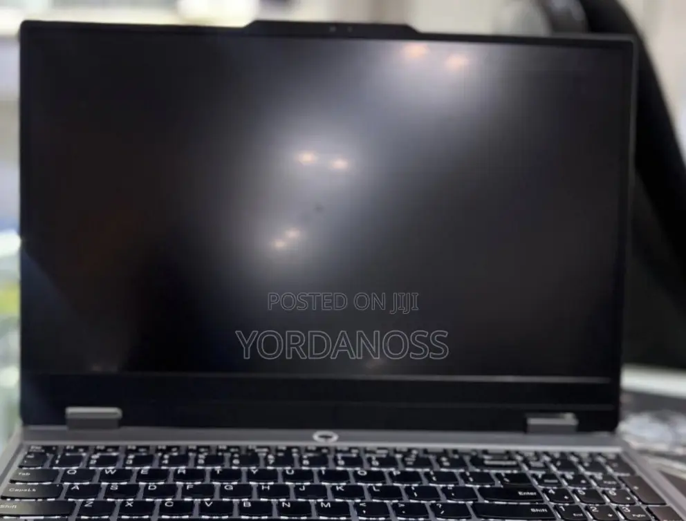 New Laptop Lenovo LOQ 15ARP9 16GB AMD Ryzen 7 SSD 512GB