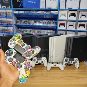 PS4 Pro Canada Used | FC 26 + 5 Games
‎