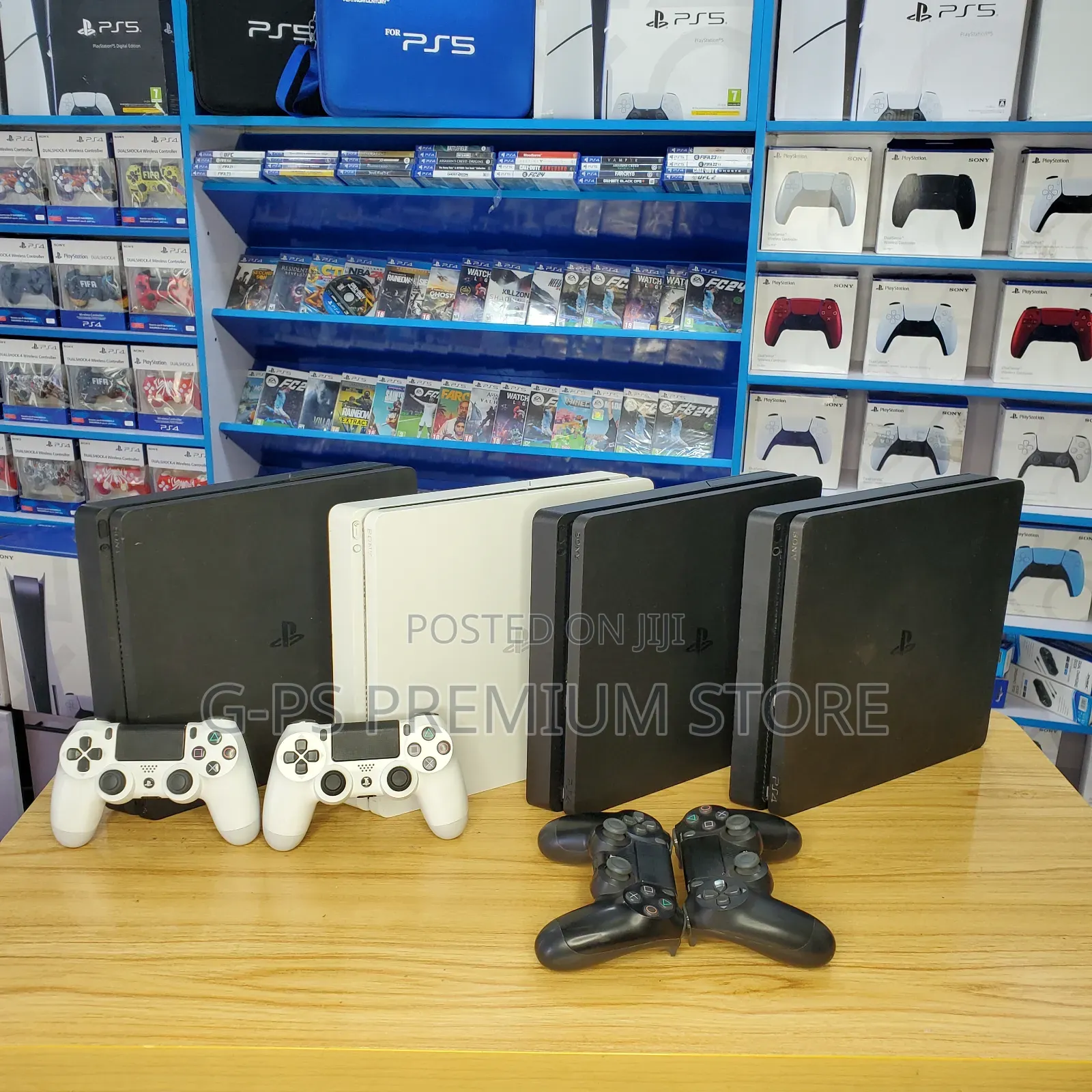 PS4 Slim Canada Used | FC 26 + 5 Games
‎