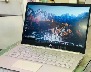 New Laptop HP 8GB AMD Ryzen 3 SSD 256GB