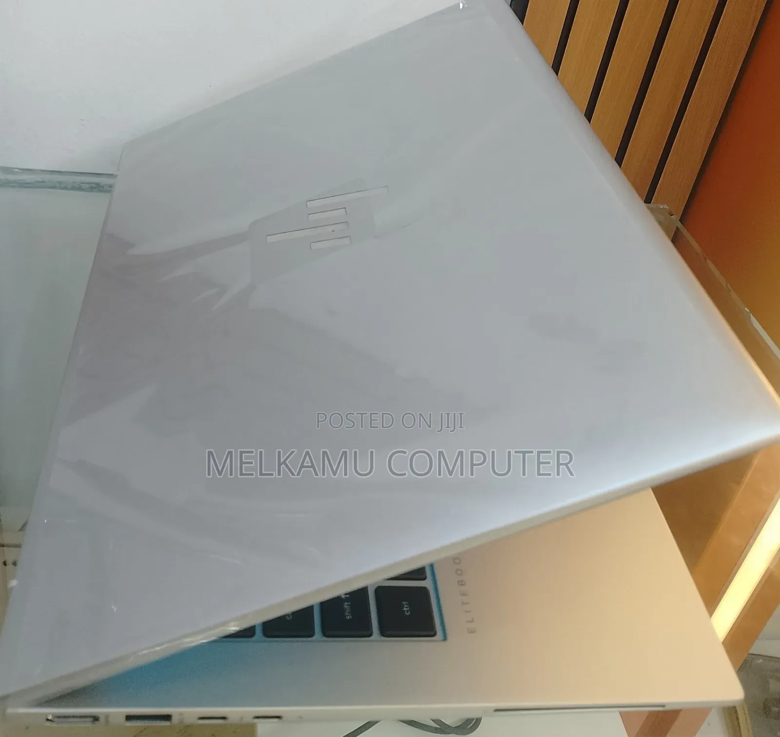 New Laptop HP EliteBook 830 G9 16GB Intel Core i5 SSD 512GB