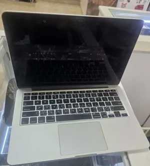 New Laptop Apple MacBook Pro 2015 8GB Intel Core i5 SSD 256GB