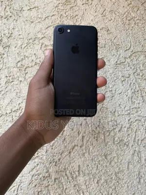 Apple iPhone 7 128 GB Black