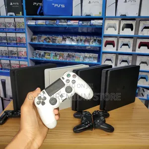 PS4 Slim Canada Used | 1 Original Joystick