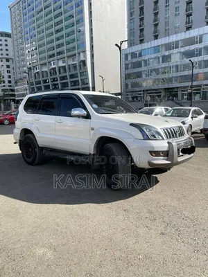 Toyota Land Cruiser Prado 2005 White