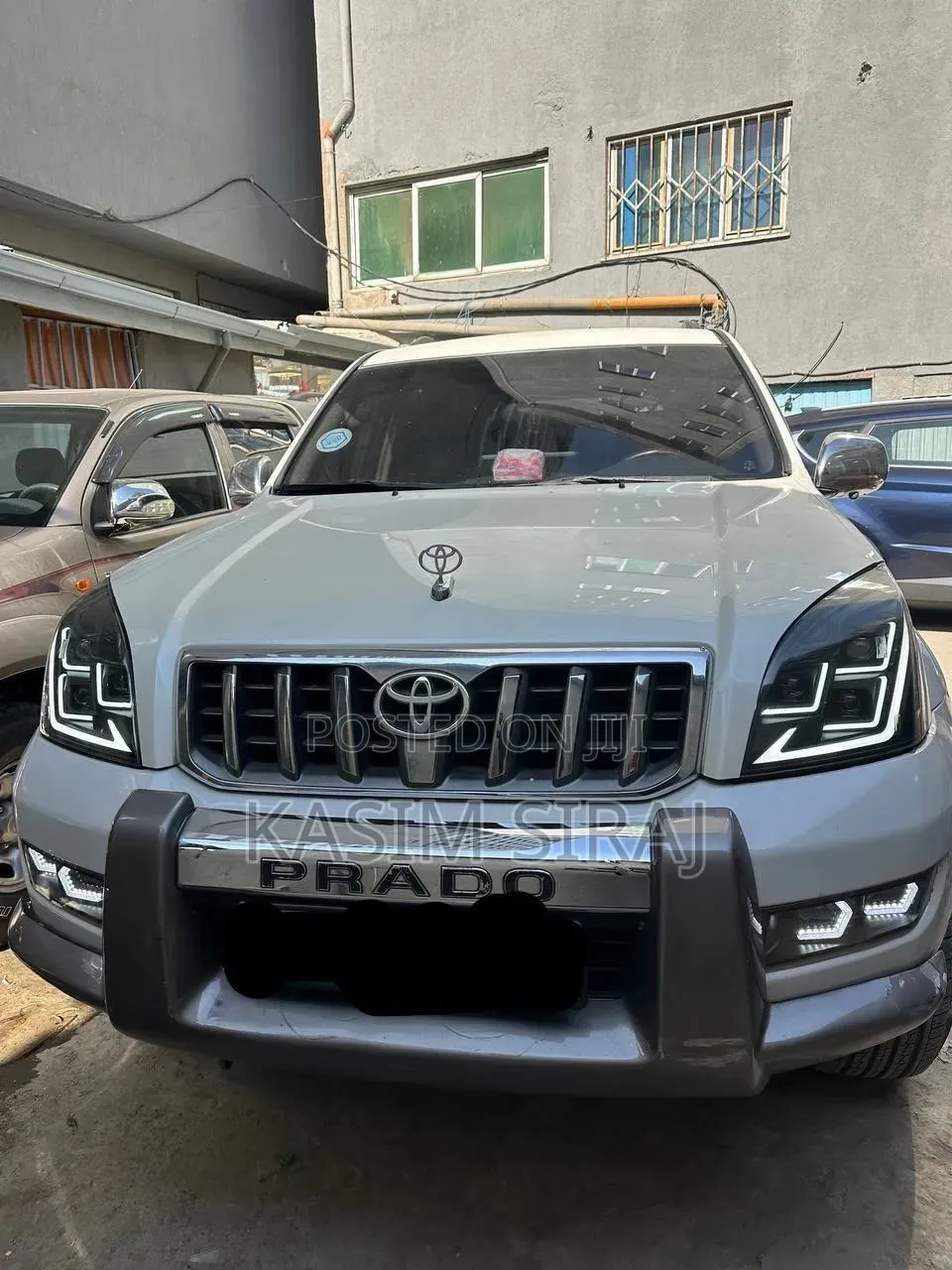 Toyota Land Cruiser Prado 2005 White