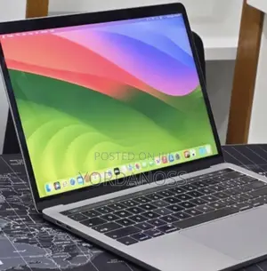 New Laptop Apple MacBook Pro 2019 16GB Intel Core i7 SSD 256GB