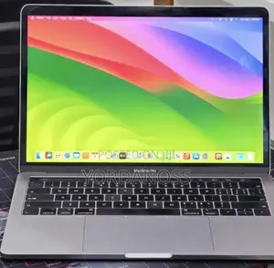 New Laptop Apple MacBook Pro 2019 16GB Intel Core i7 SSD 256GB