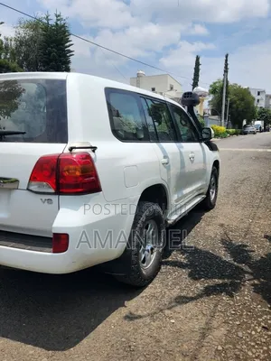 Toyota Land Cruiser 2014 White