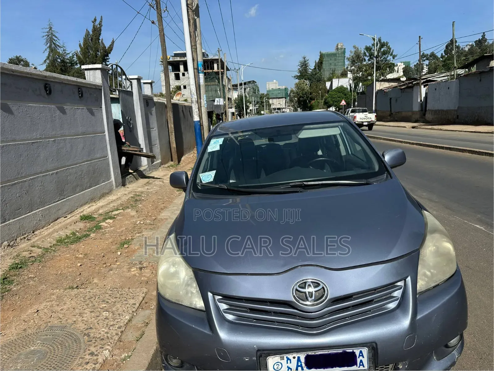 New Toyota Avensis Verso 2009 Silver