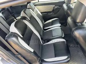 New Toyota Avensis Verso 2009 Silver