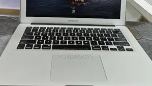 New Laptop Apple MacBook Air 2017 8GB Intel Core i5 SSD 256GB