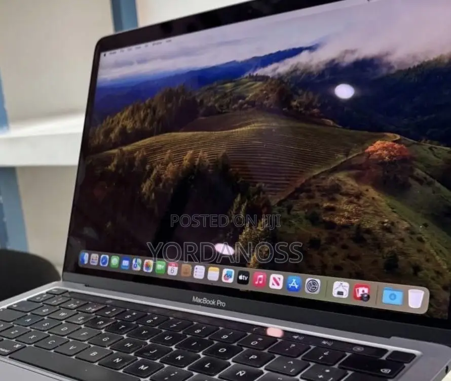 New Laptop Apple MacBook Air 2020 M1 8GB Apple M1 SSD 256GB