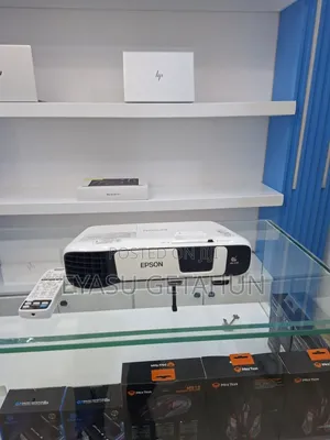 Epson Projector 
  
🌟Model Name:  EB-S41
  ✅  Has Bag And