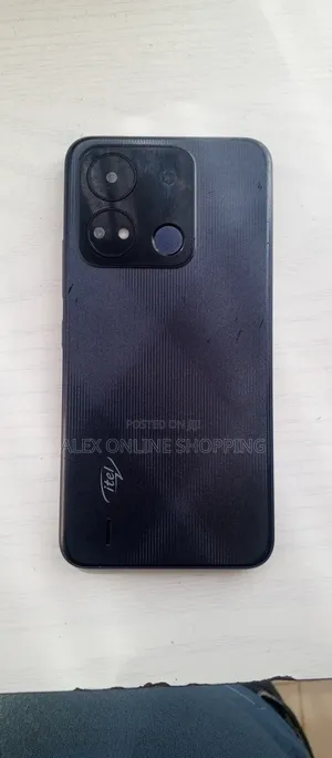 Itel A04 32 GB Black