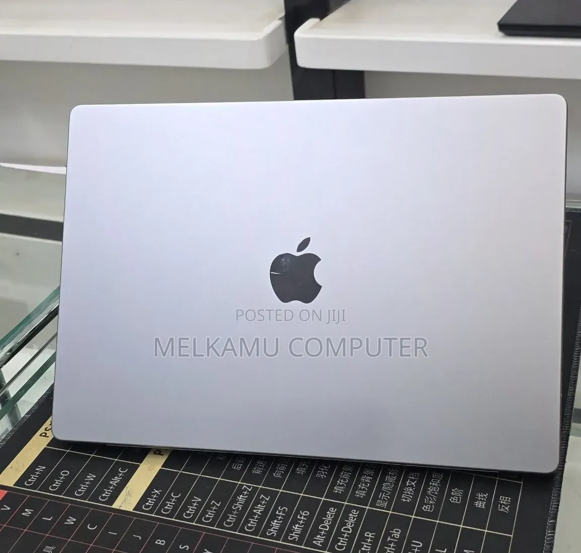 New Laptop Apple MacBook Pro 2021 M1 Max 32GB Apple M1 Max SSD 1T