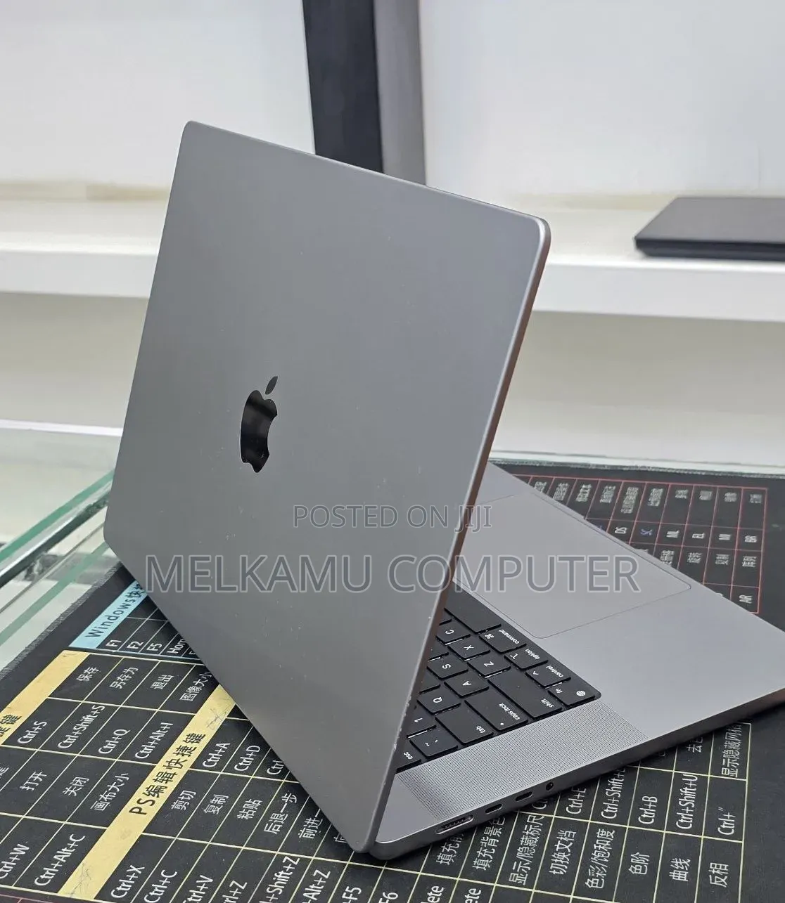 New Laptop Apple MacBook Pro 2021 M1 Max 32GB Apple M1 Max SSD 1T