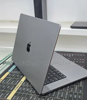 New Laptop Apple MacBook Pro 2021 M1 Max 32GB Apple M1 Max SSD 1T