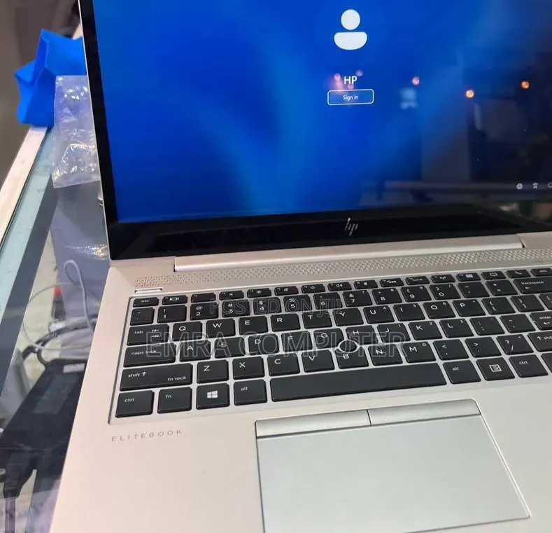New Laptop HP EliteBook 840 G5 16GB Intel Core i5 SSD 512GB