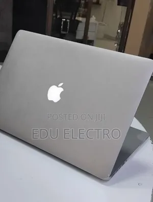 New Laptop Apple MacBook Pro 2014 16GB Intel Core i5 SSD 512GB
