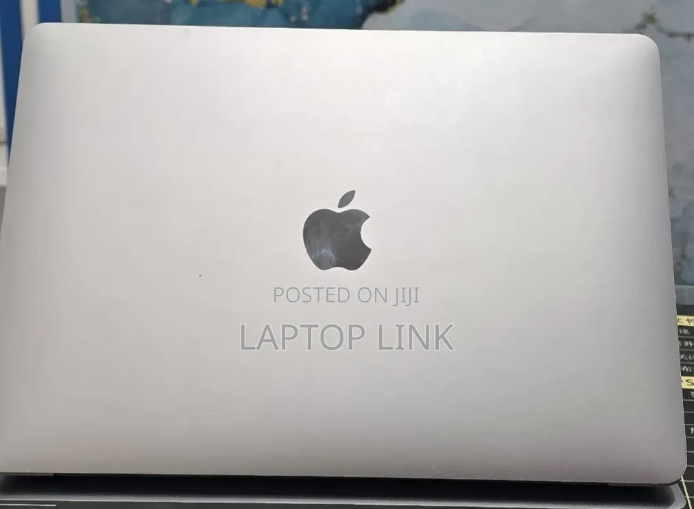 New Laptop Apple MacBook Air 2020 M1 8GB Apple M1 SSD 256GB