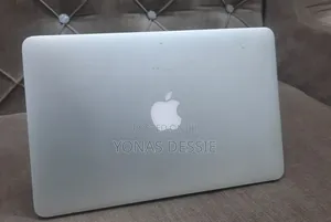 Laptop Apple MacBook Air 2015 4GB Intel Core i5 SSD 512GB