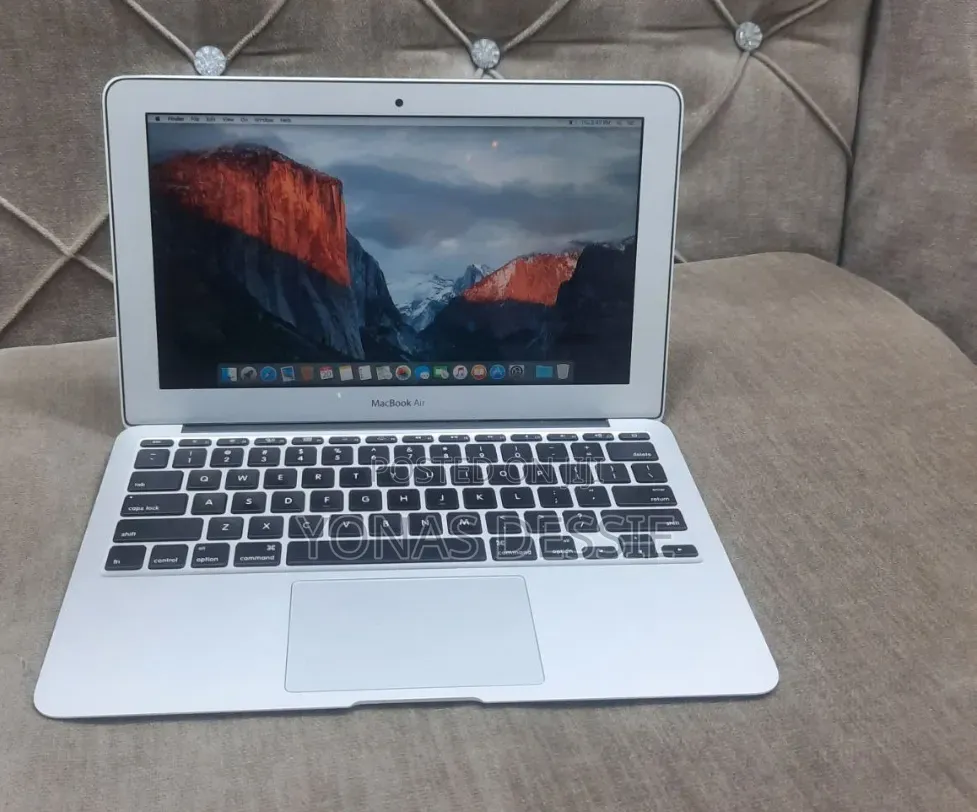 Laptop Apple MacBook Air 2015 4GB Intel Core i5 SSD 512GB