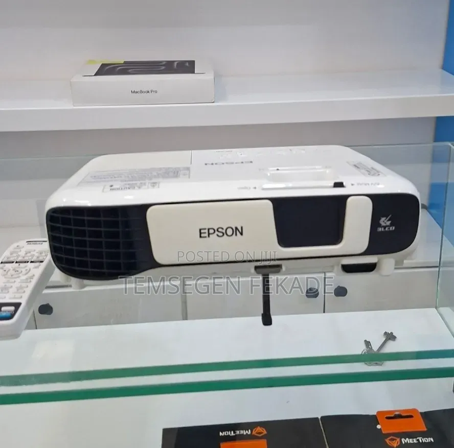 Epson Projector 
  
🌟Model Name:  EB-S41
  ✅