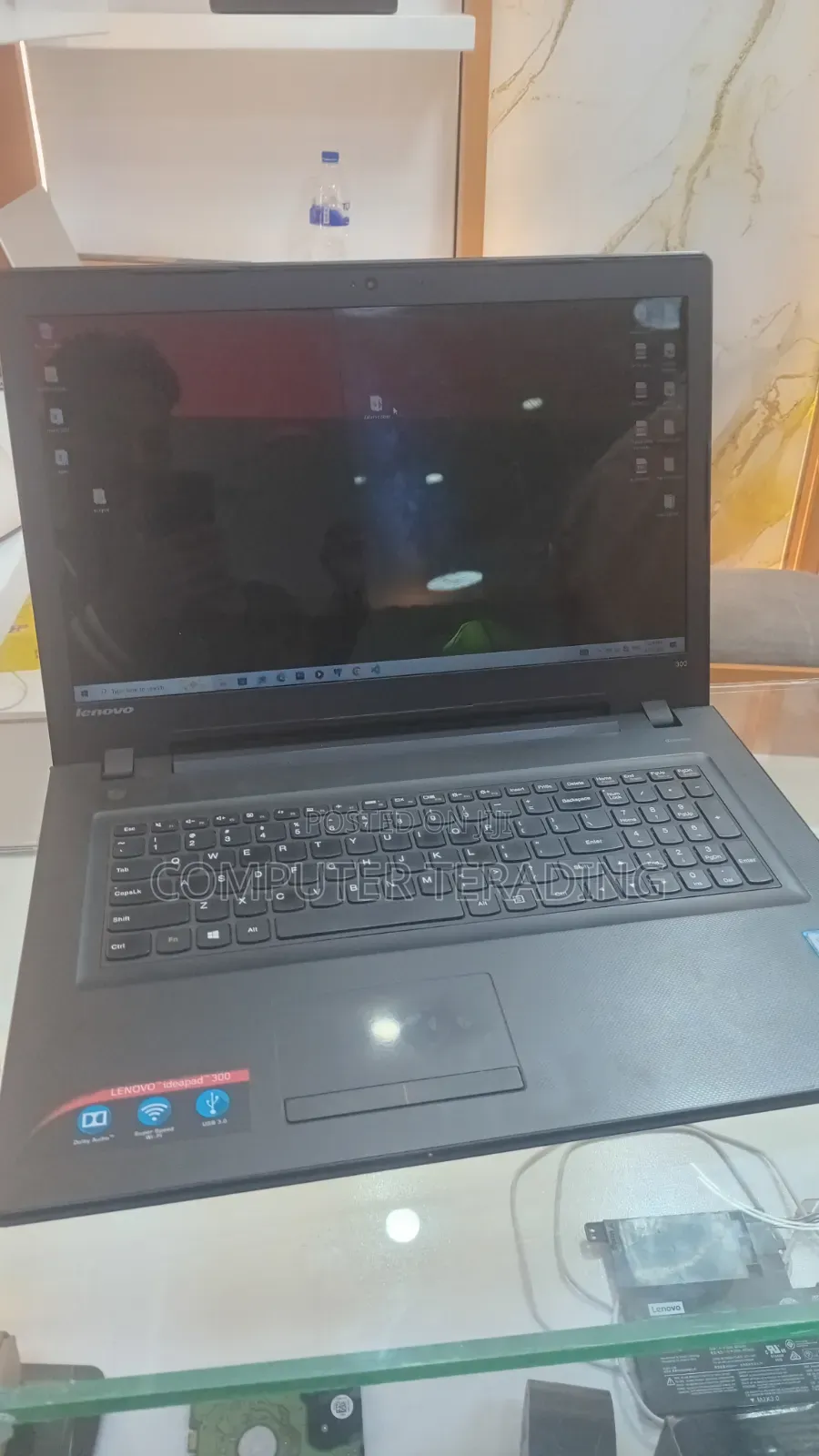Laptop Lenovo IdeaPad 300 4GB Intel Core i3 HDD 500GB