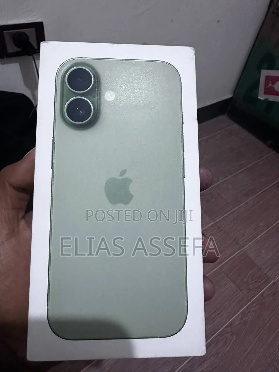 New Apple iPhone 17 256 GB Green