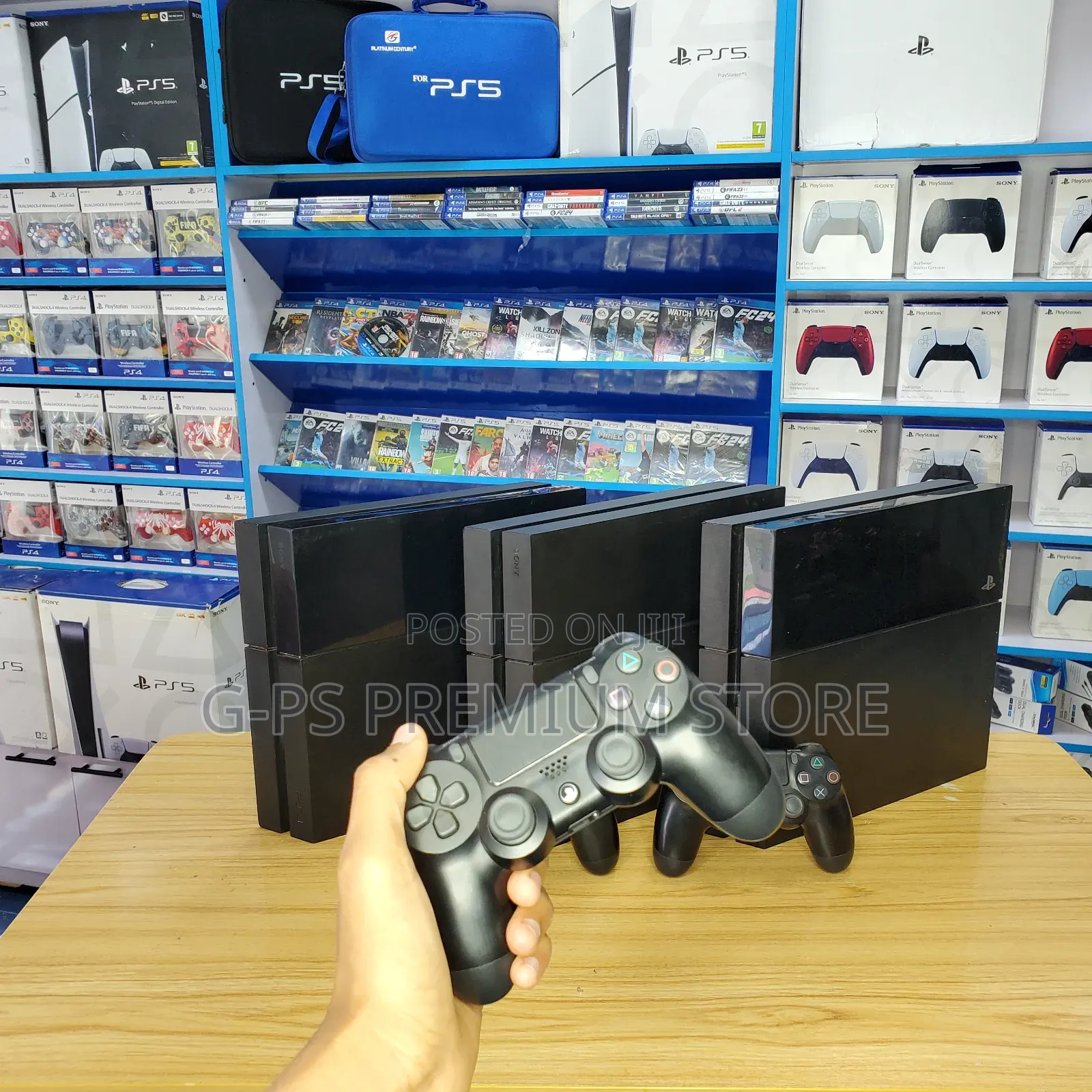 PS4 Fat Canada Used | Clean & Tested
‎