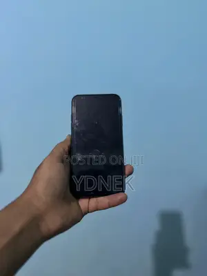 Apple iPhone 11 64 GB Black
