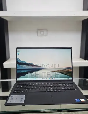 New Laptop Dell Inspiron 15 16GB Intel Core i7 SSD 512GB