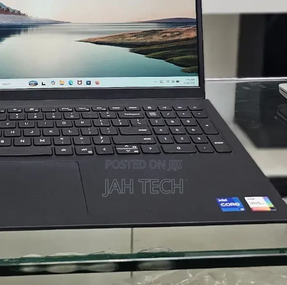 New Laptop Dell Inspiron 15 16GB Intel Core i7 SSD 512GB