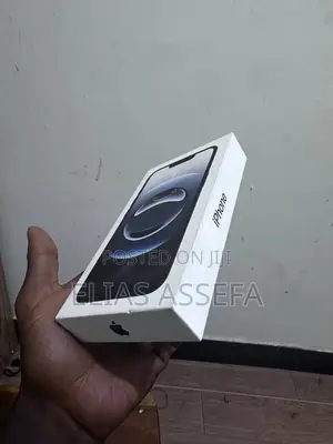 New Apple iPhone 16e 128 GB Black