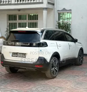 Peugeot 5008 2022